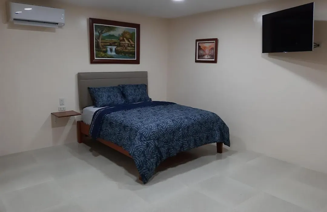 Monty'S Riverside View Resort-1
