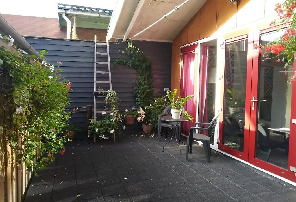 B&B 16C Maassluis NL-1