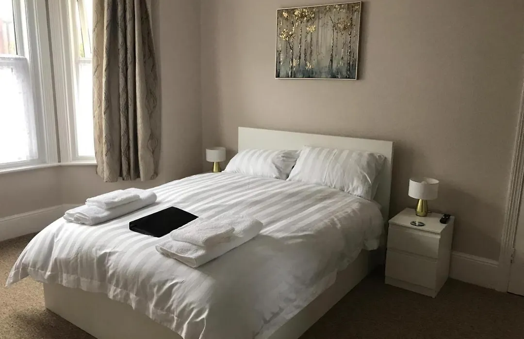 Poole Stay-1