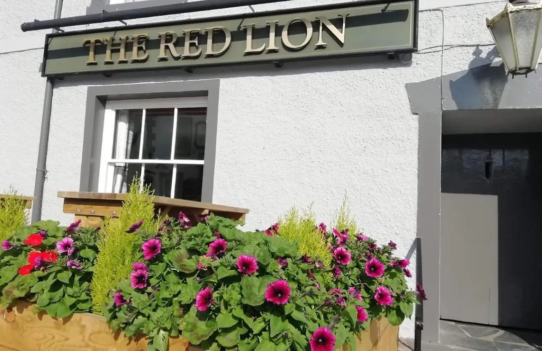 Red Lion Rooms - Self Check In-1