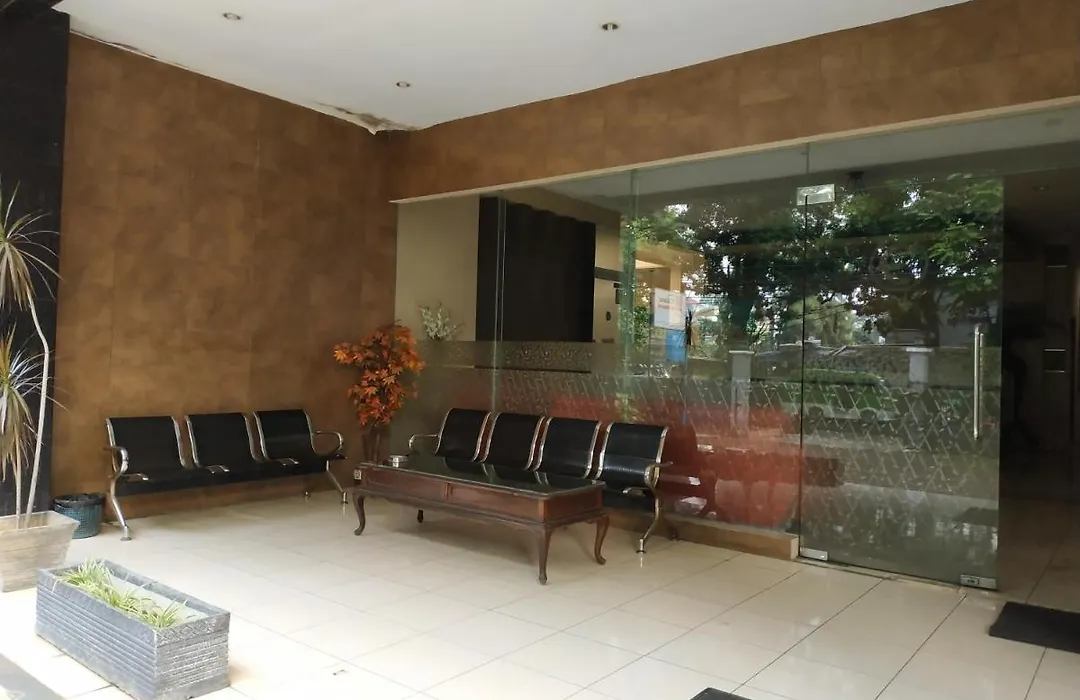 Spot On 3858 Elsana Transit Hotel-1