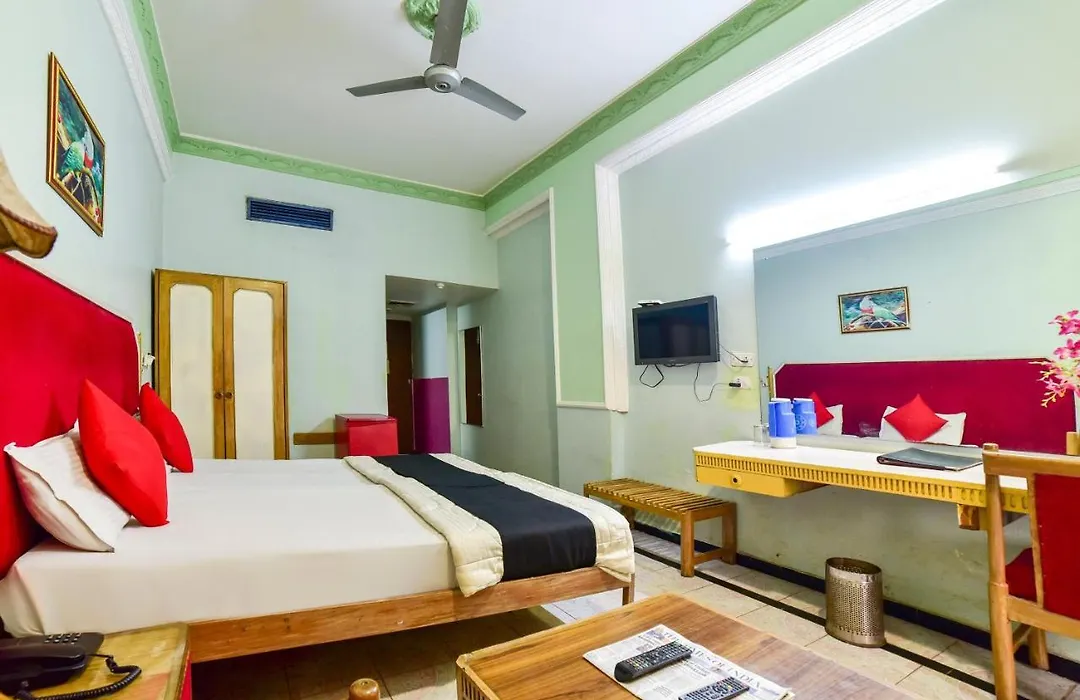 Capital O 68862 Hotel Samrat International-1