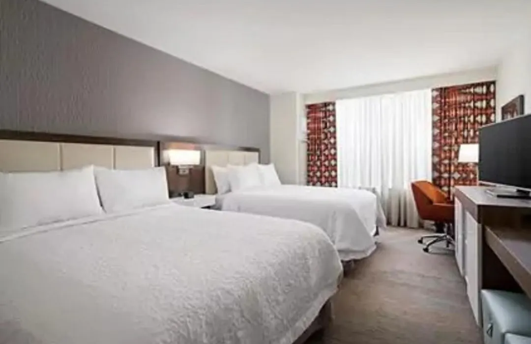 Hampton Inn Glendale Milwaukee, Wi-1
