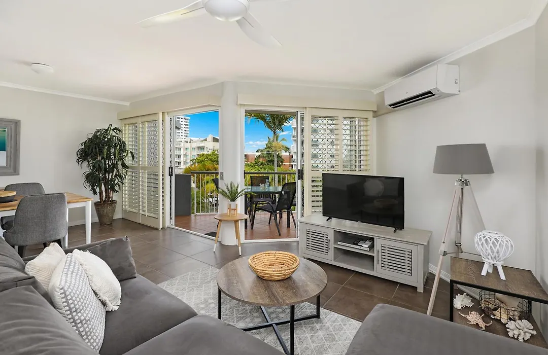 Dockside Apartments Mooloolaba-Pool Open-1