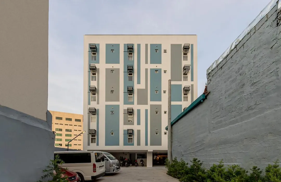 Ihotel Uptown Bgc-1