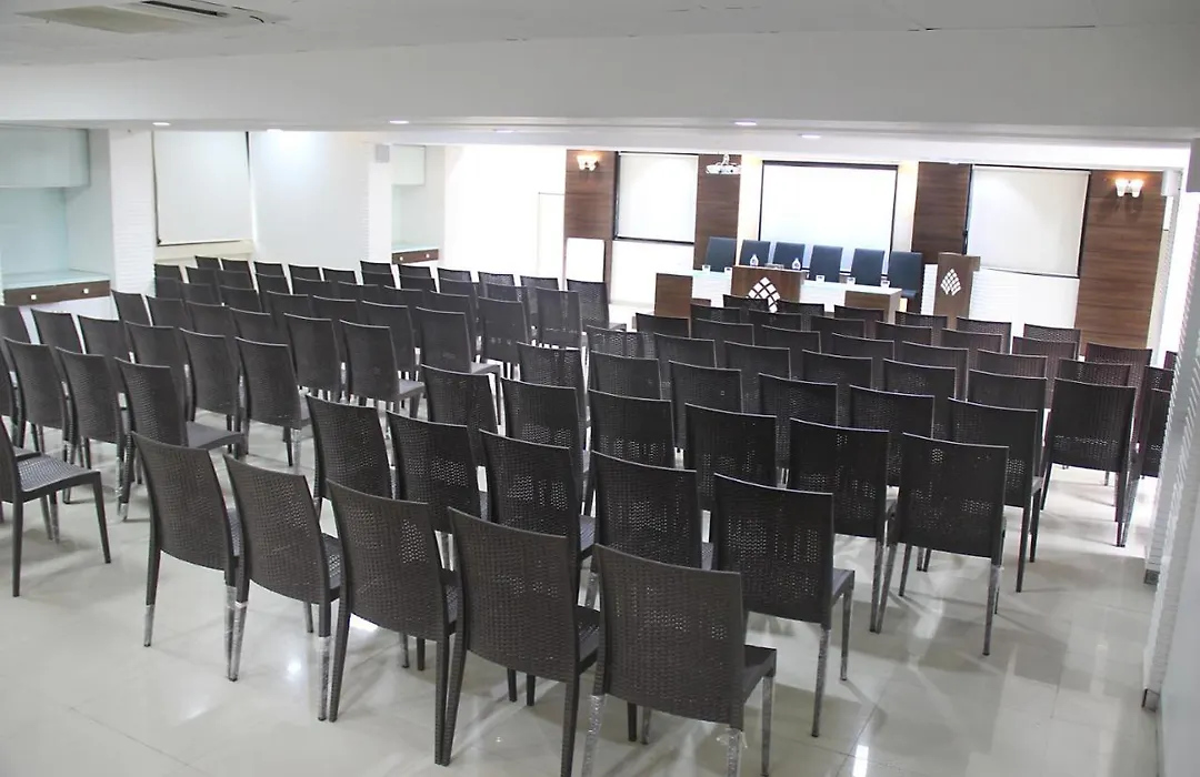 Hotel Saiprasad Solapur Pure Veg Hotel-1