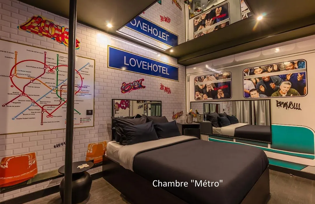 Love Hôtel avec nuit insolite au Dandy et Jacuzzi privatisé-1
