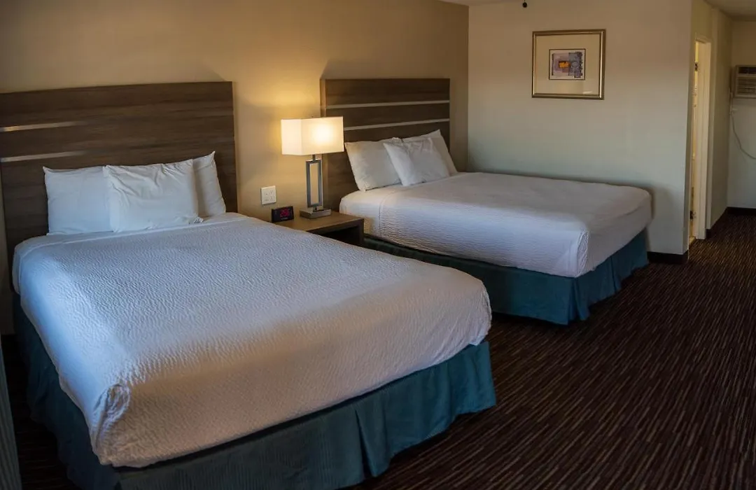 Rodeway Inn Near University-Gateway To Yosemite-1
