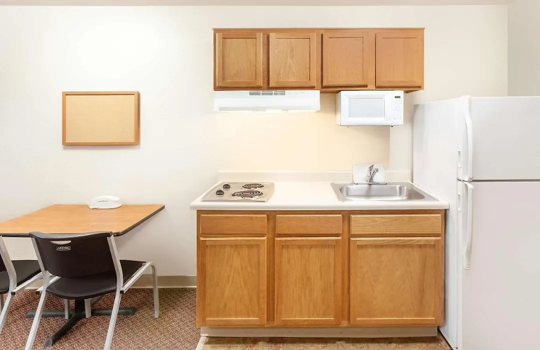Woodspring Suites Sioux Falls-1
