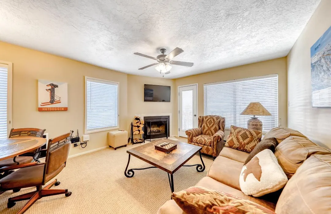 Brianwood Condos-1
