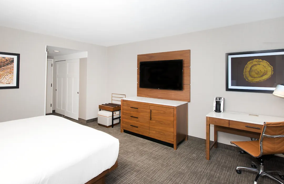 Horseshoe Bay Resort-1