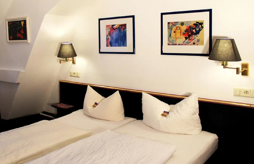 Hotel-Landgasthof Grüner Baum - Dittigheim-1