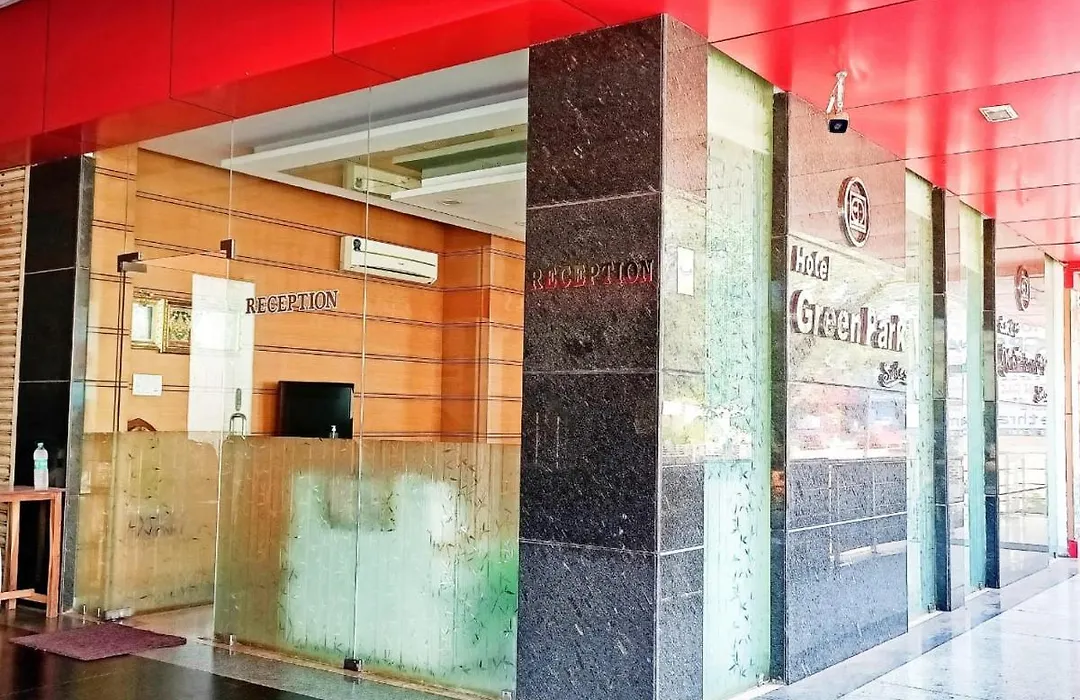 Hotel Green Park Suites-1