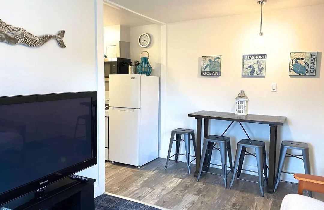 The Tides Inn-1