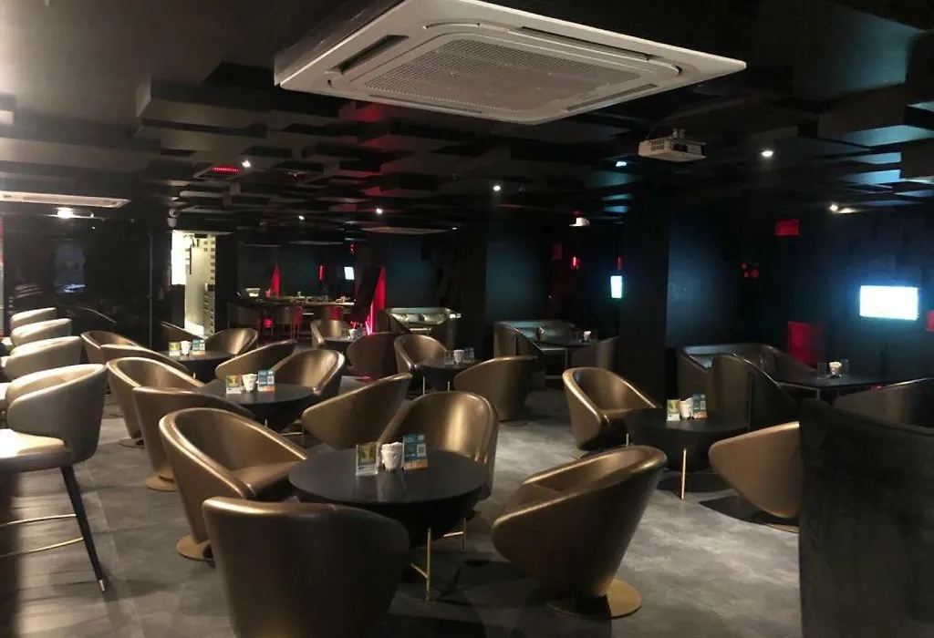 Cocoon Luxury Business Hotel-1