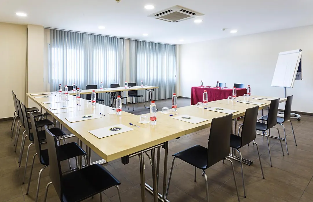 B&B Hotel Madrid Aeropuerto T1 T2 T3-1