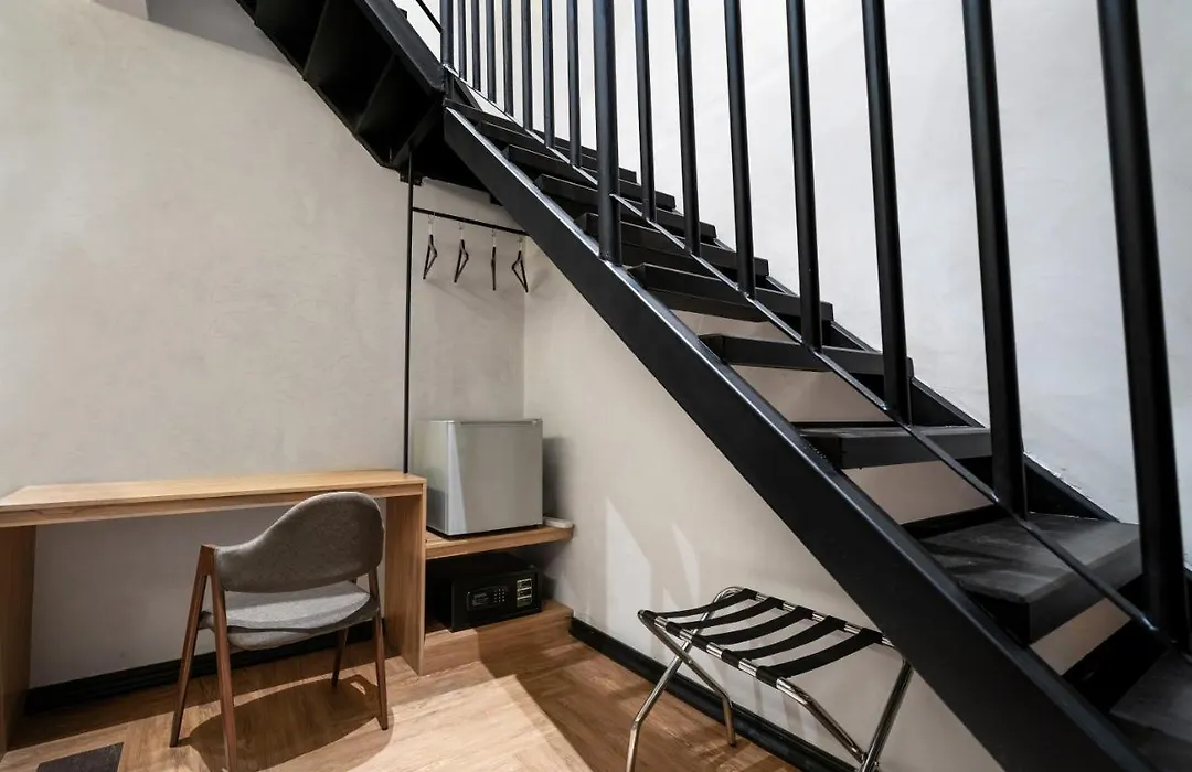 A&R Urban Hotel-1