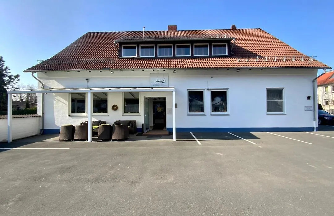 Hotel Attaché-1