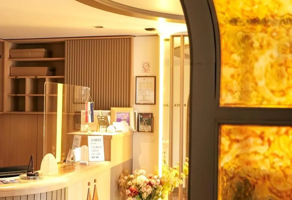 Hotel Consul-1