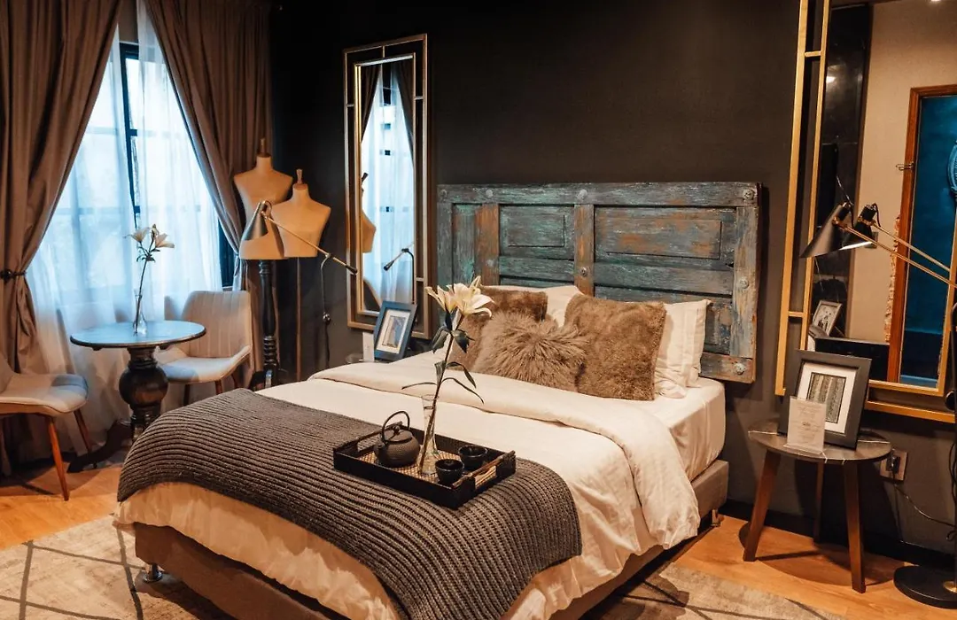 CASA EMILIA B&B Boutique-1