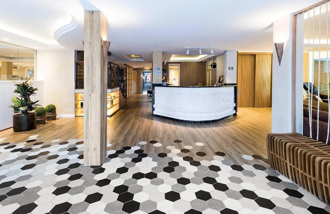H Hotel-1