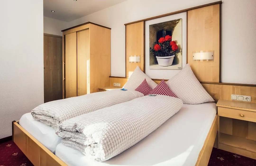 Apart-Hotel Reblaus-1