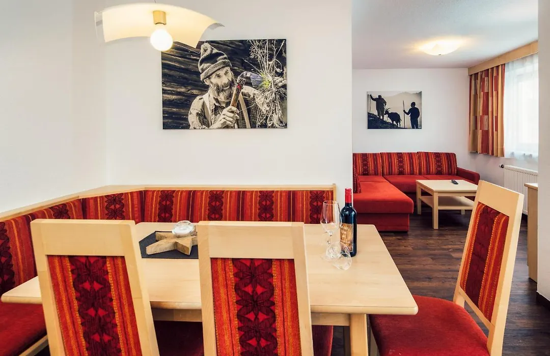 Apart-Hotel Reblaus-1