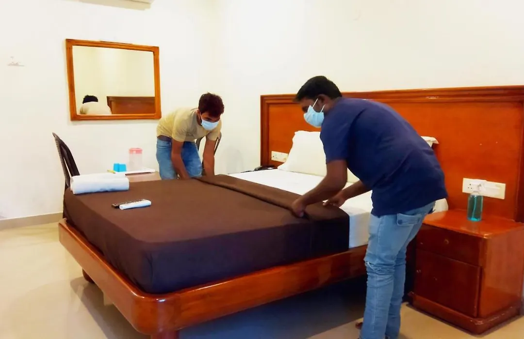 Hotel Nnp Grand-1
