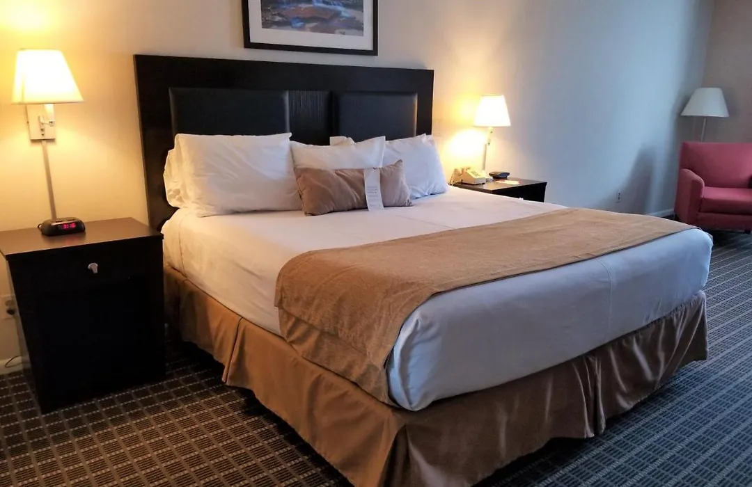 Ramada By Wyndham Washington-1