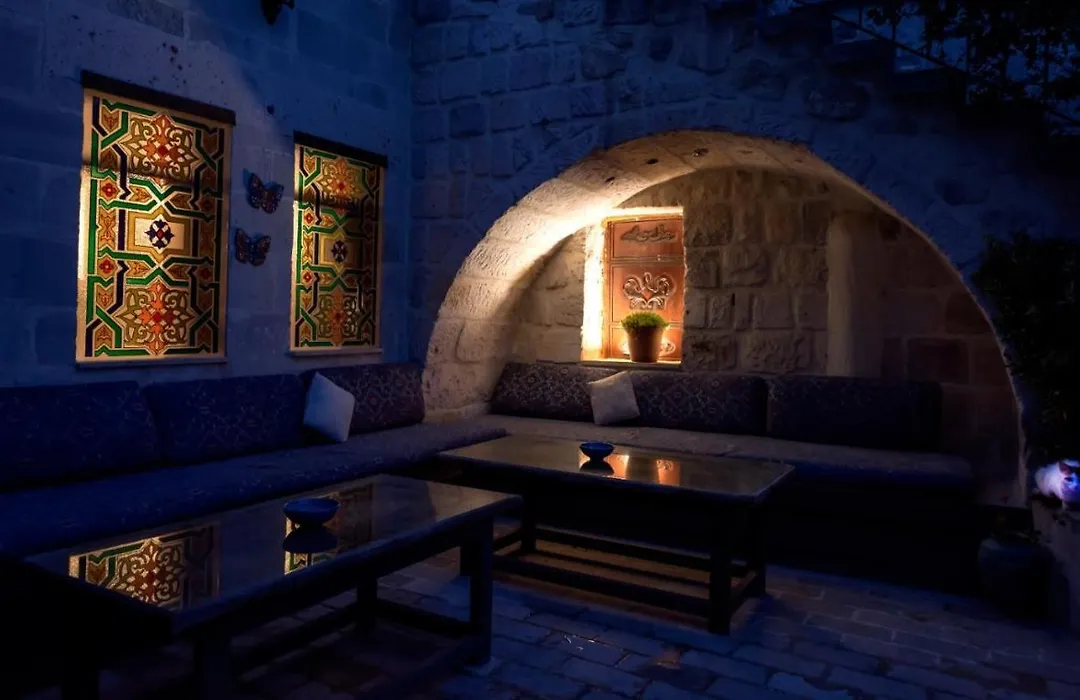 Sinasos Palace Cave Hotel-1