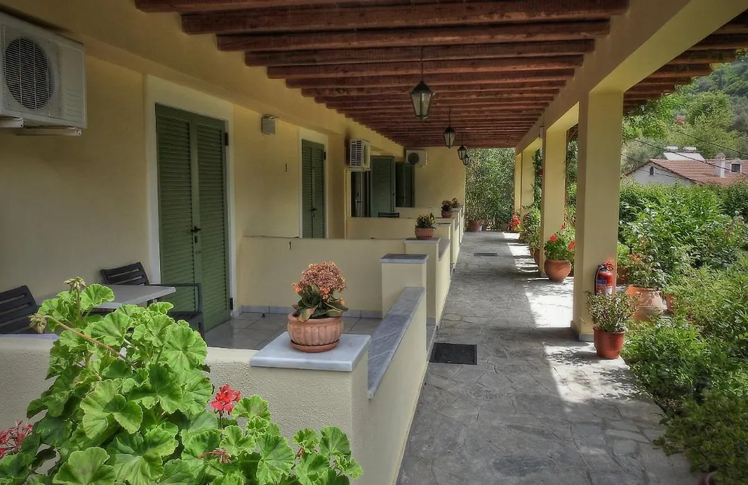 Alonakia Hotel-1