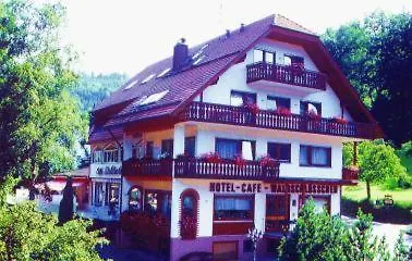 Waldschlösschen-1