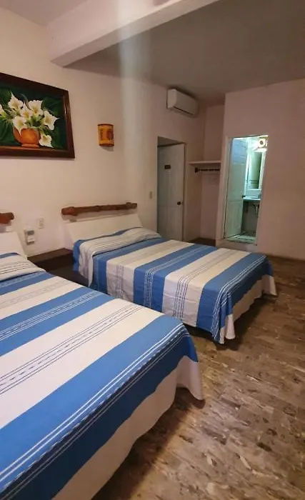 Hotel Corona Zihua-1