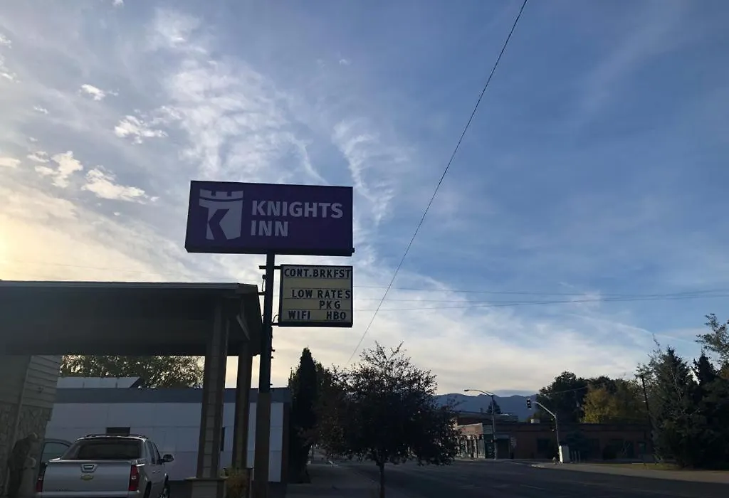 Knights Inn - Baker City-1