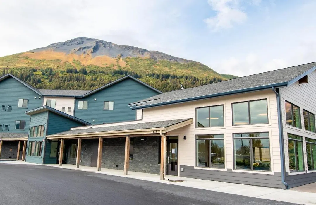 Gateway Hotel-1