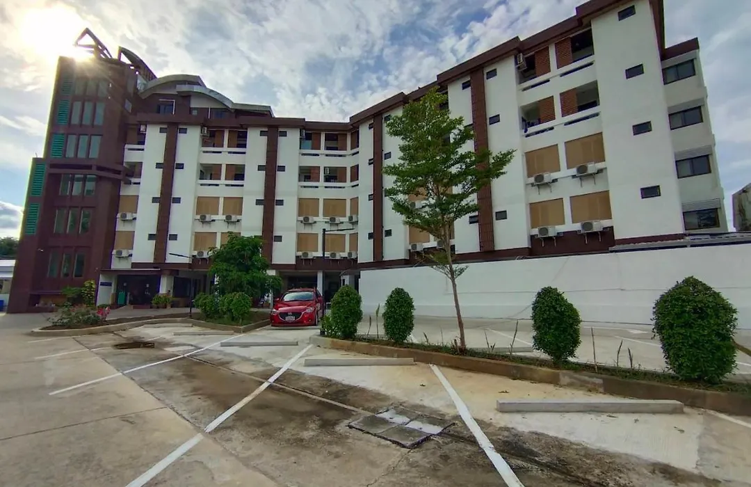 Aileen Hotel-1