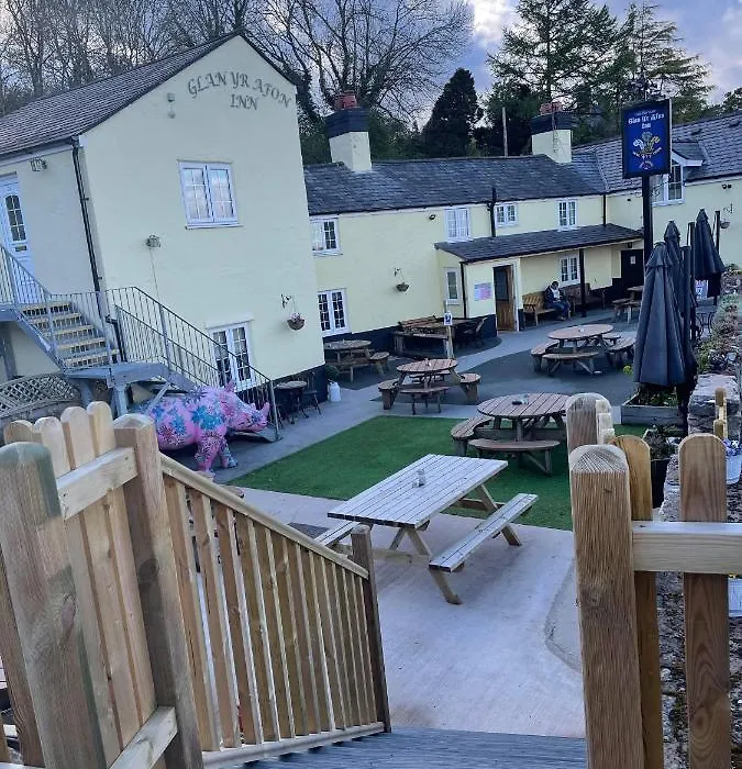 The Glan Yr Afon Inn-1