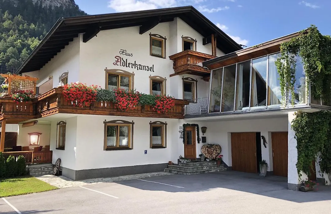 Haus Adlerkanzel-1