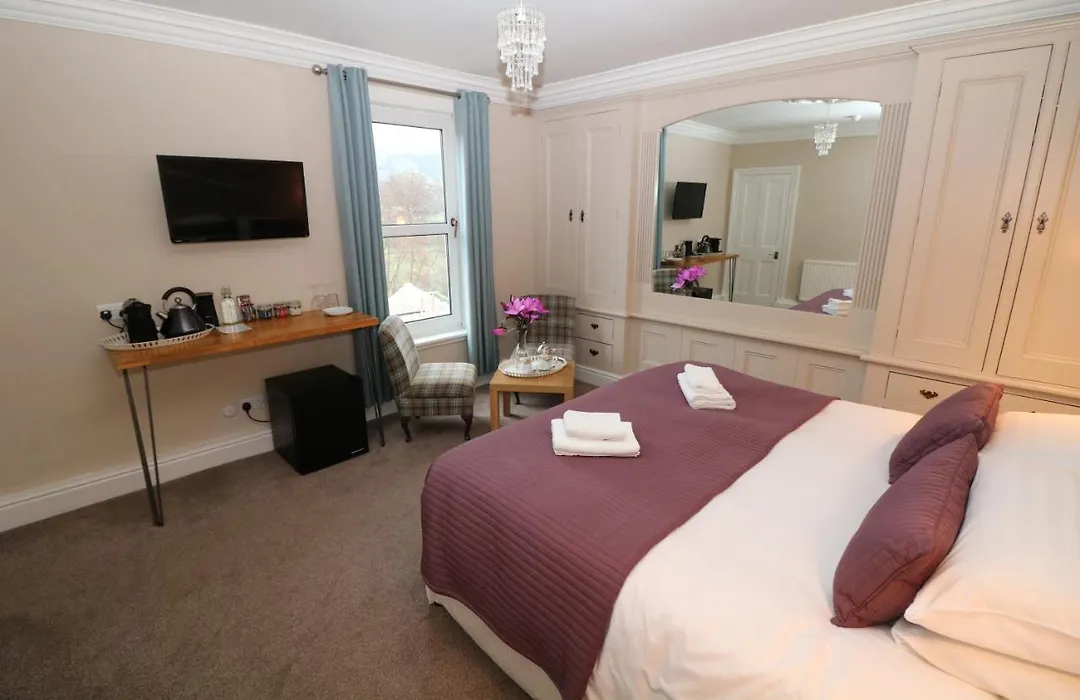 Four Seasons Guesthouse-1