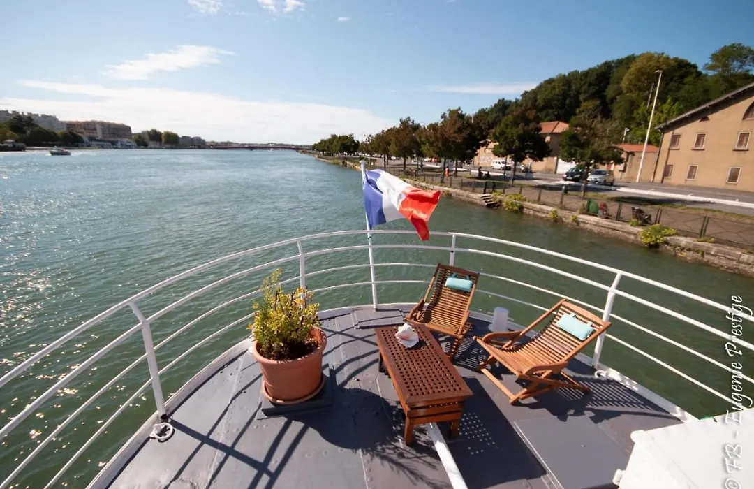 Péniche DJEBELLE-1