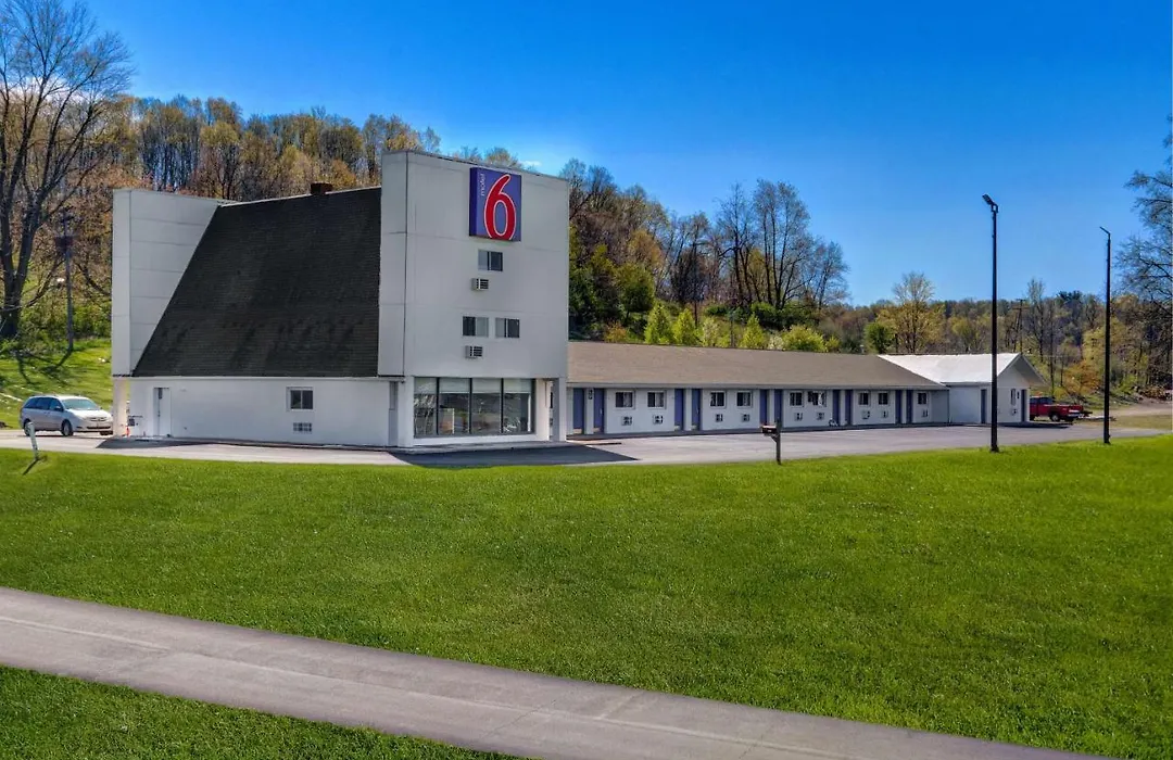 Motel 6 Bellville, Oh-1