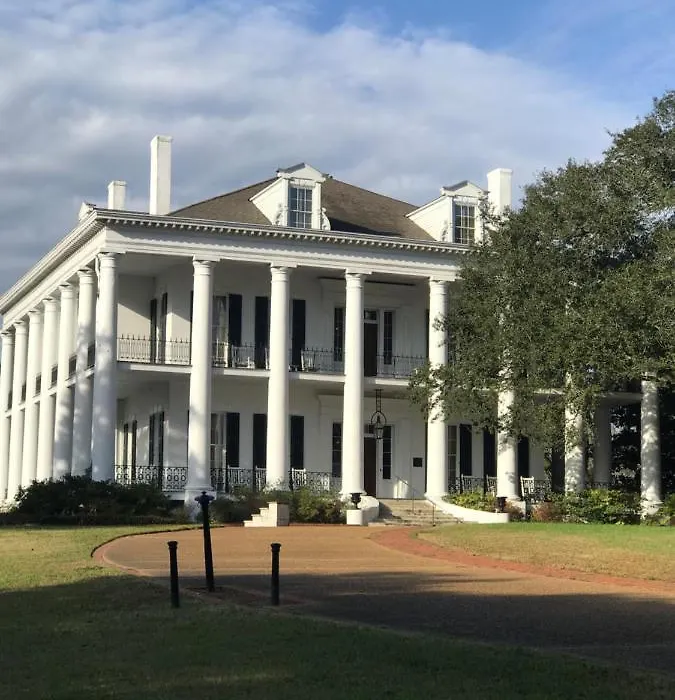 Dunleith Historic Inn-1