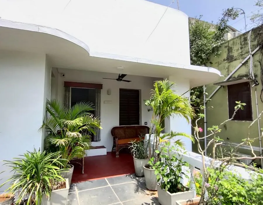 White Villa Guest House Pondicherry-1