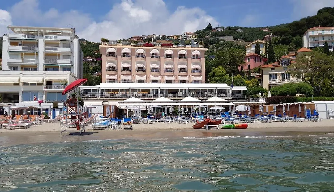 Hotel Regina-1