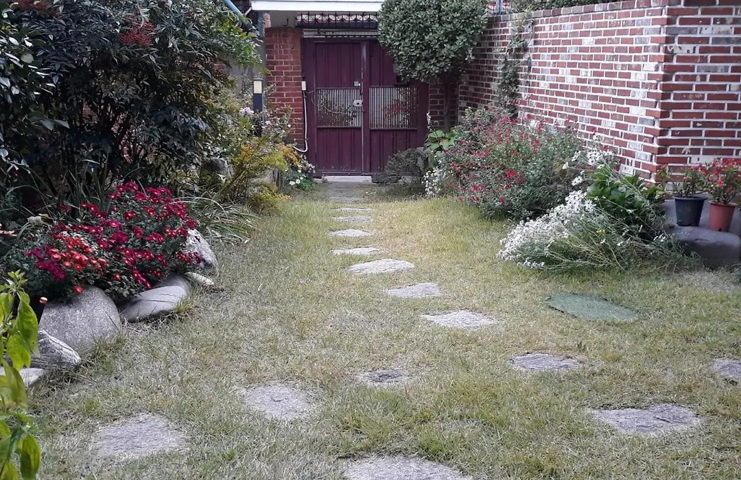 Hans House-1