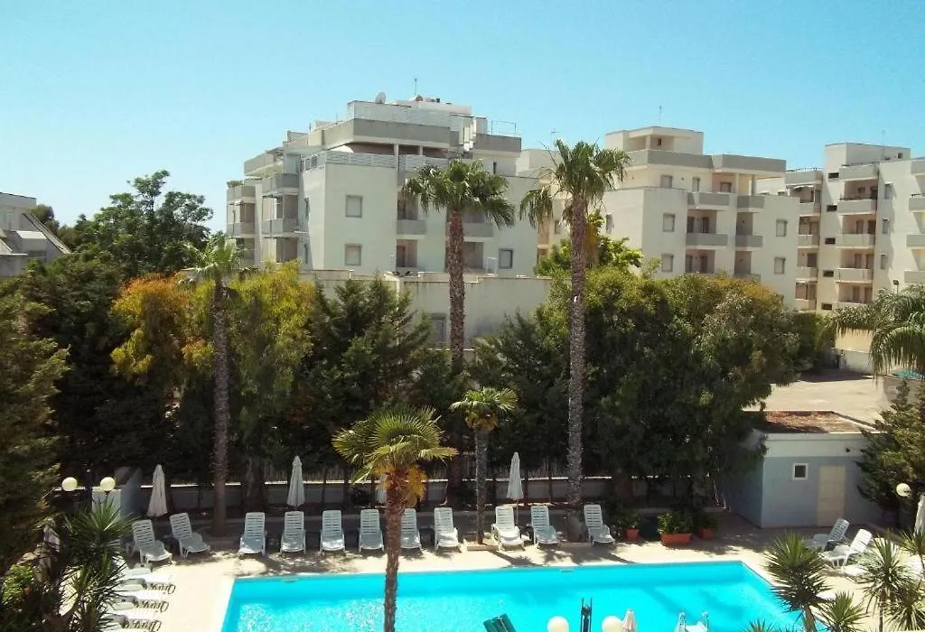 Hotel Rivabella-1