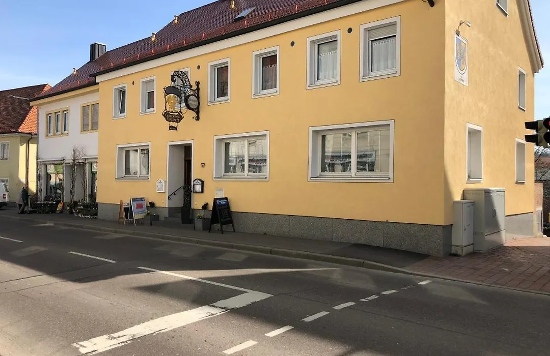 Hotel U. Restaurant Goldener Greifen-1