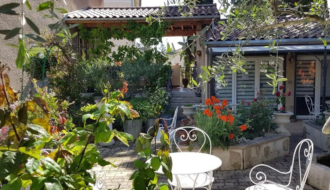 Maison D'Hotes Le 6 Bis-1