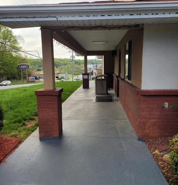 Raceway Inn-1