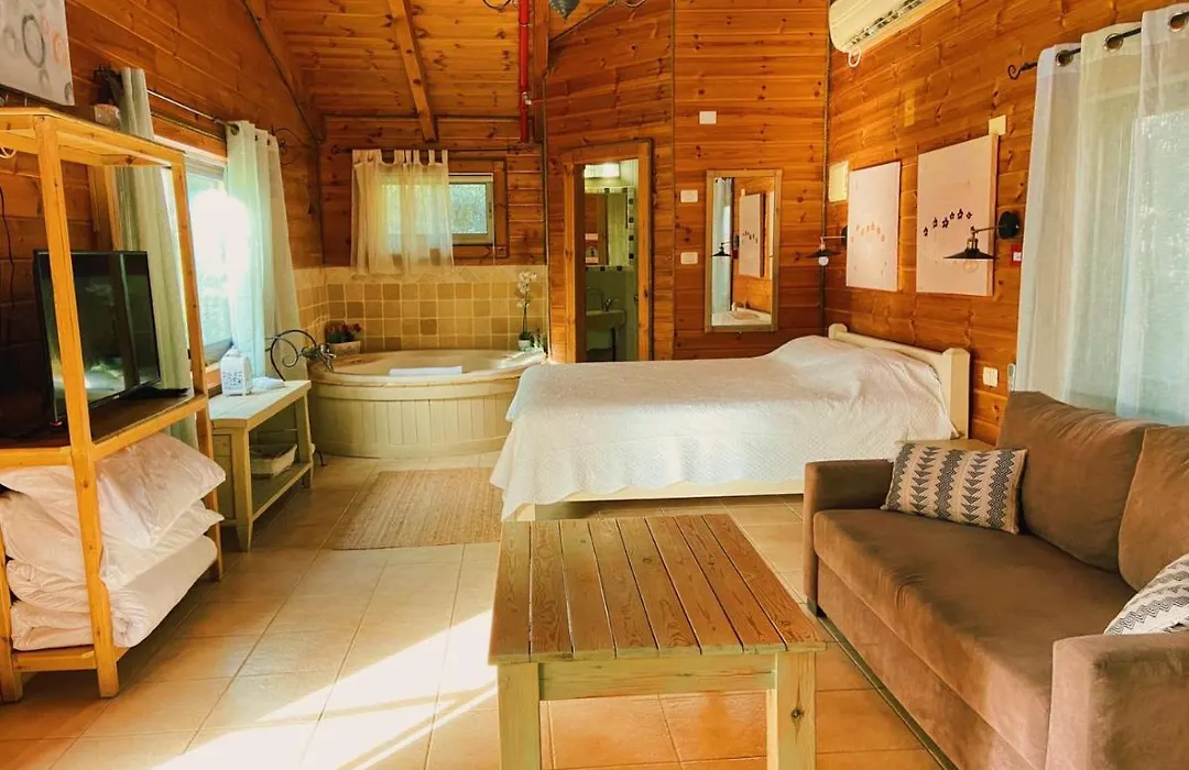 Julie'S Cabins-1